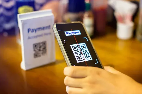 pago con billeteras digitales mediante QR
