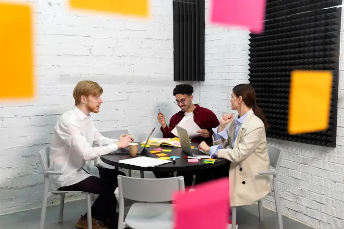 imagen de una reunión de ejecutivos de marketing