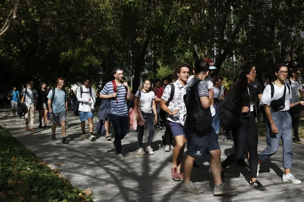 Políticas educativas y desarrollo económico en Chile
